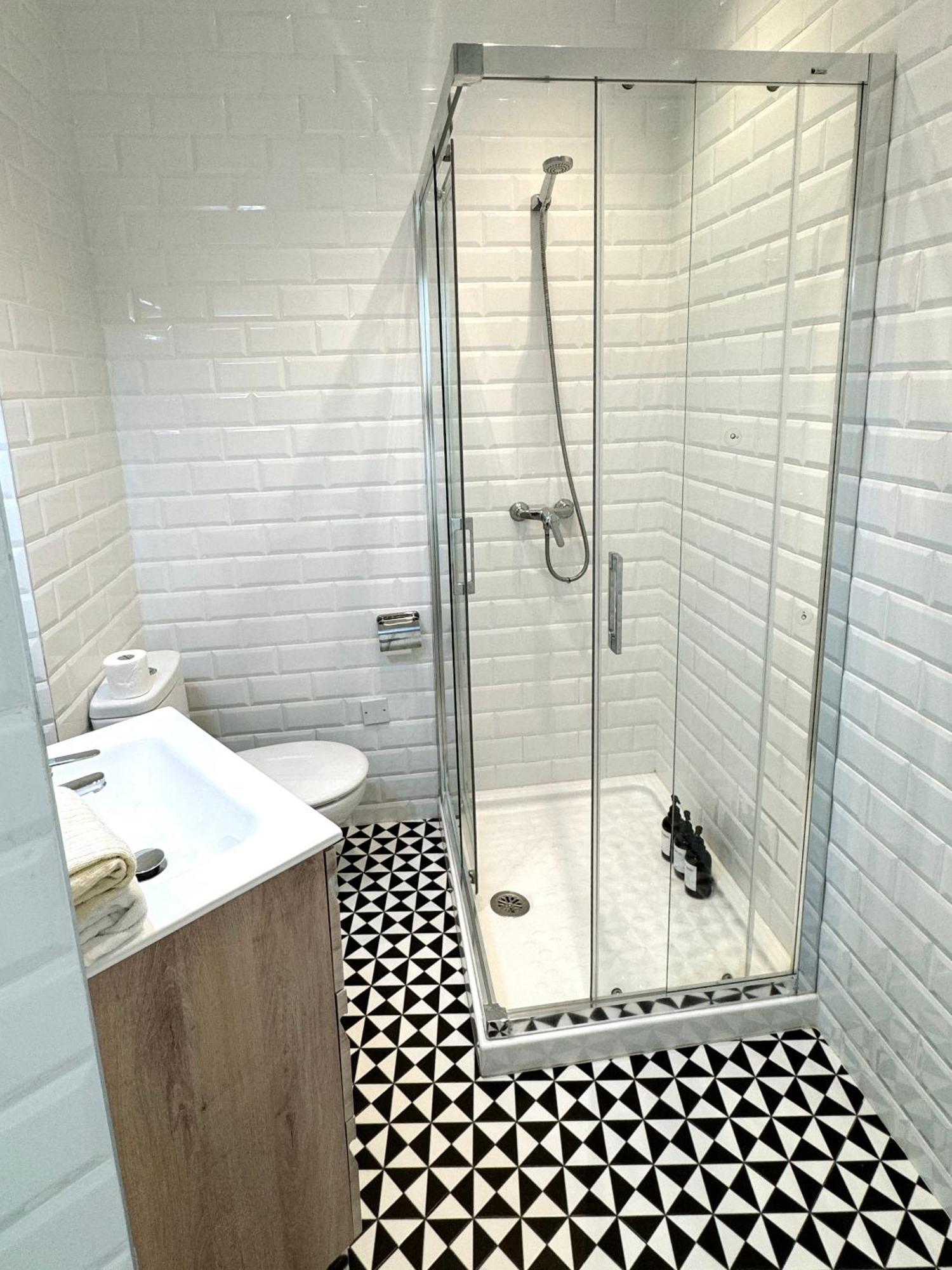 Stylish City Centre Studio - Grand Central House Gibraltar Extérieur photo