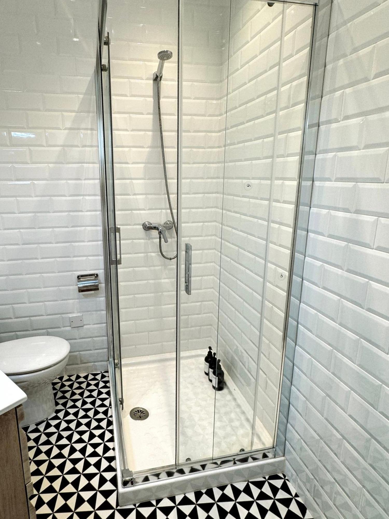 Stylish City Centre Studio - Grand Central House Gibraltar Extérieur photo